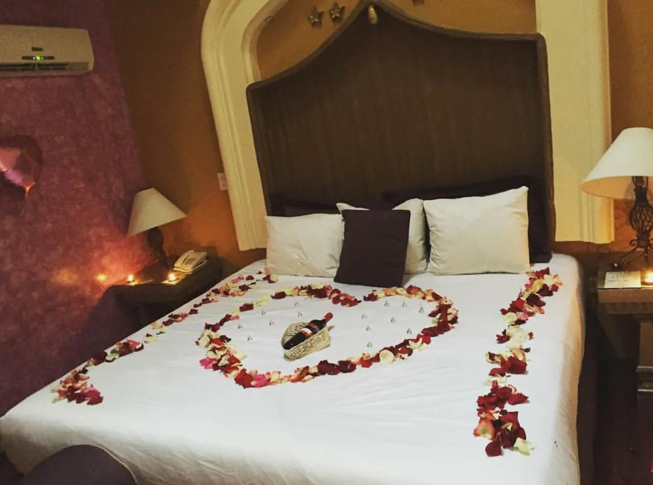 Hotel Elena Puebla
