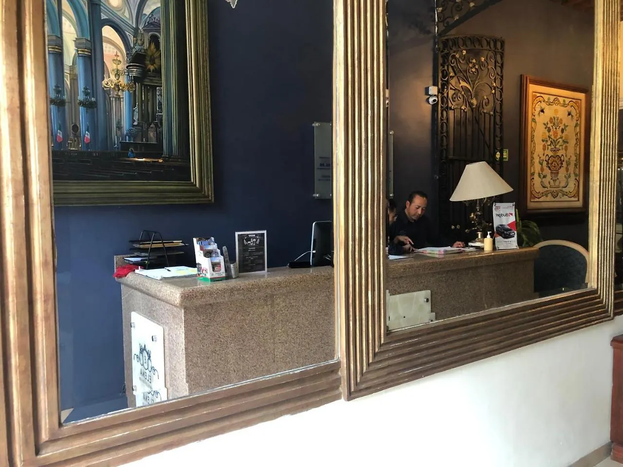 Hotel Elena Puebla