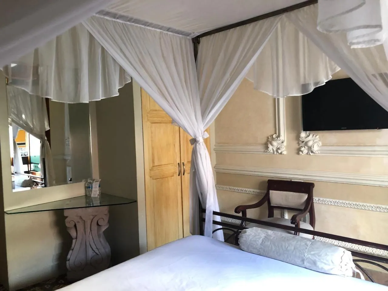 Hotel Elena Puebla