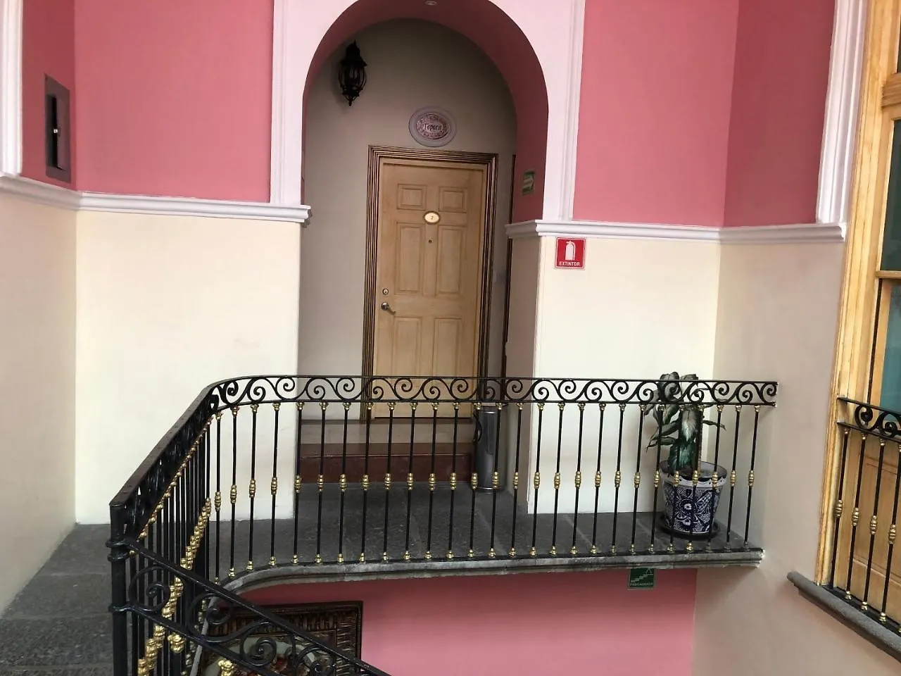 ****  Hotel Elena Puebla Mexico